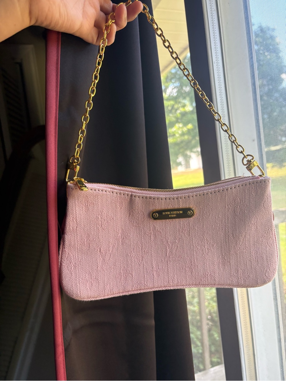 Pink Chain-Handle Shoulder bag